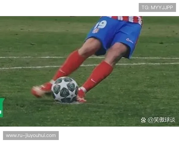 全面解析足球比赛常见犯规守则与裁判判罚依据及实战应用研究全方位 全面解析足球比赛常见犯规守则与裁判判罚依据及实战应用研究全方位